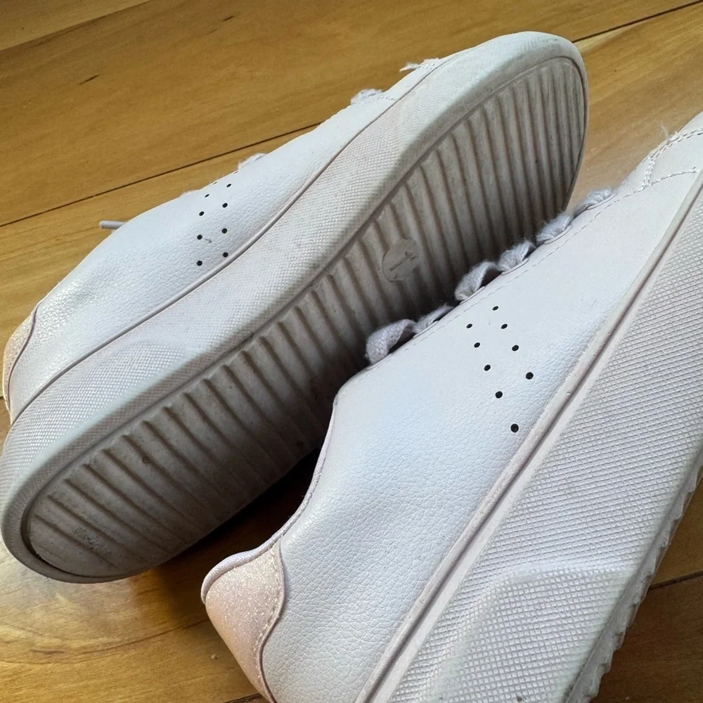 Kids Pink Sneakers